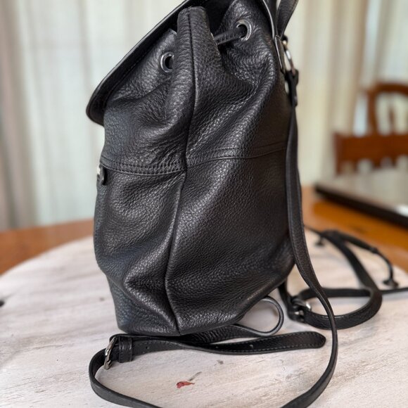 Vince Camuto Black Leather Convertible‎ Backpack Purse - Picture 4 of 8